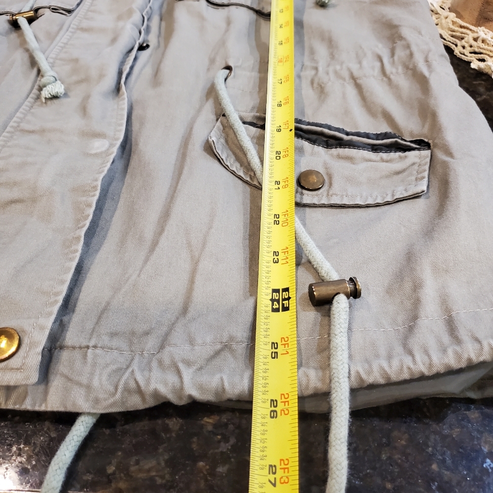 Cargo Vest - Picture 5 of 5